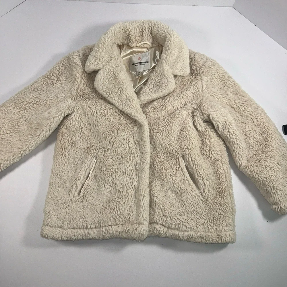 URBAN REPUBLIC Jacket Girls Size 7/8 Off White‎ Faux Fur Fuzzy Cozy Warm